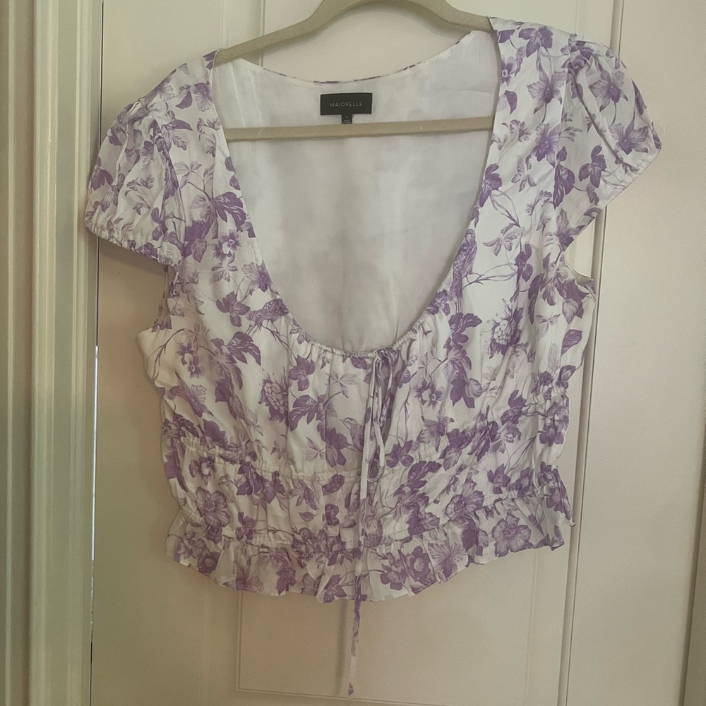 Sweetheart white and lavender blouse short sleeve top